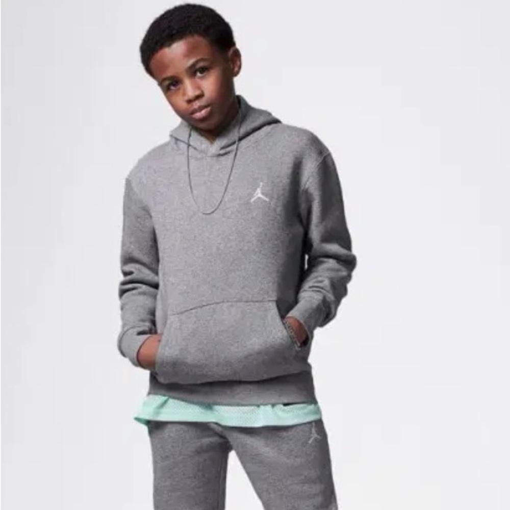 Gray Jordan "Brooklyn" Fleece Hoodie in Carbon Heather size 13-15